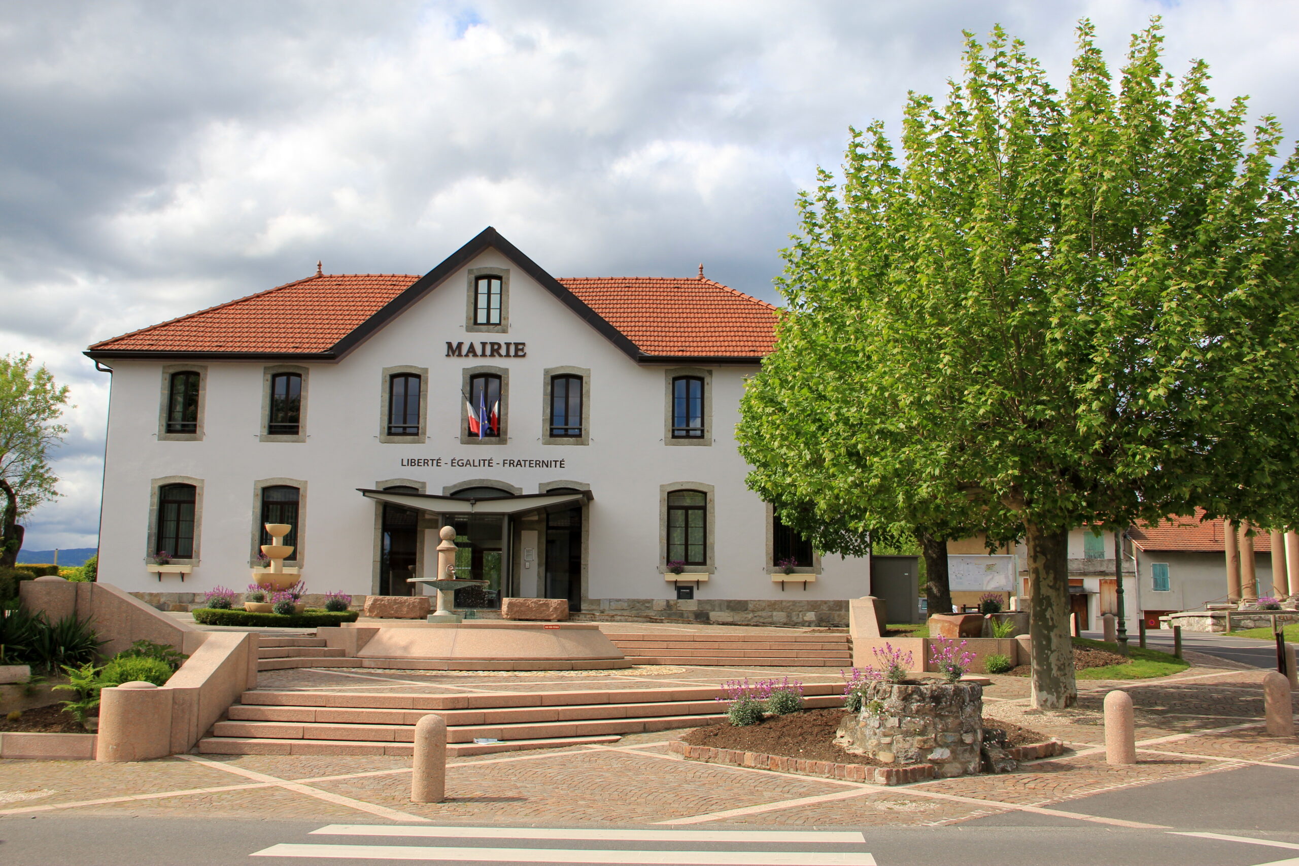 Mairie, vue de face