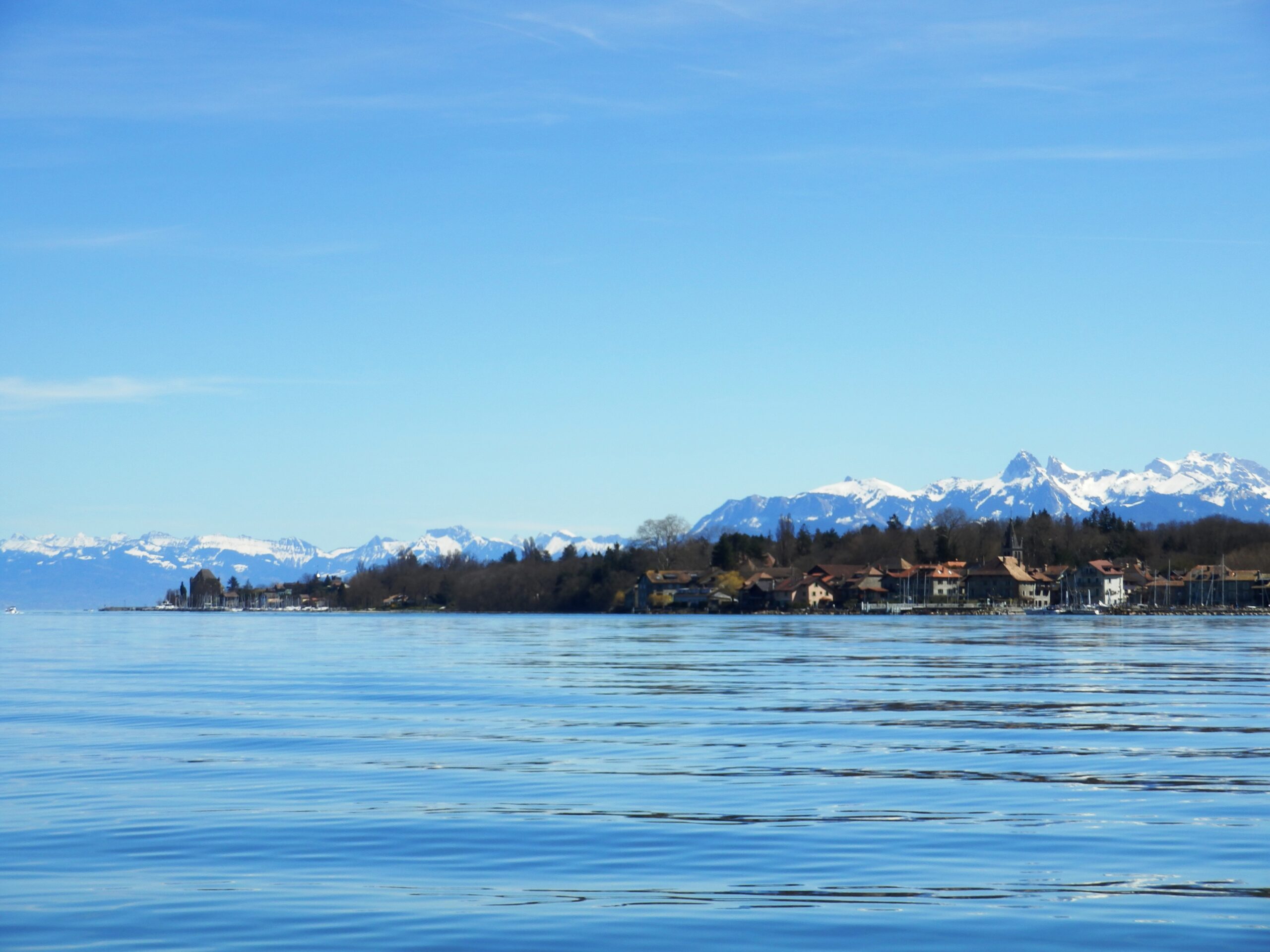 Vue de Messery depuis le lac Léman